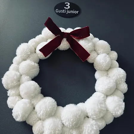 Gusti Jr *